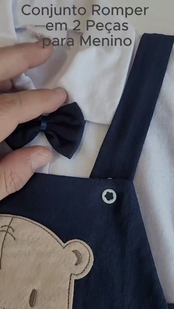 Conjunto Romper Bebê Menino Social em Malha com Bordado + Gravata Borboleta em 2 Peças