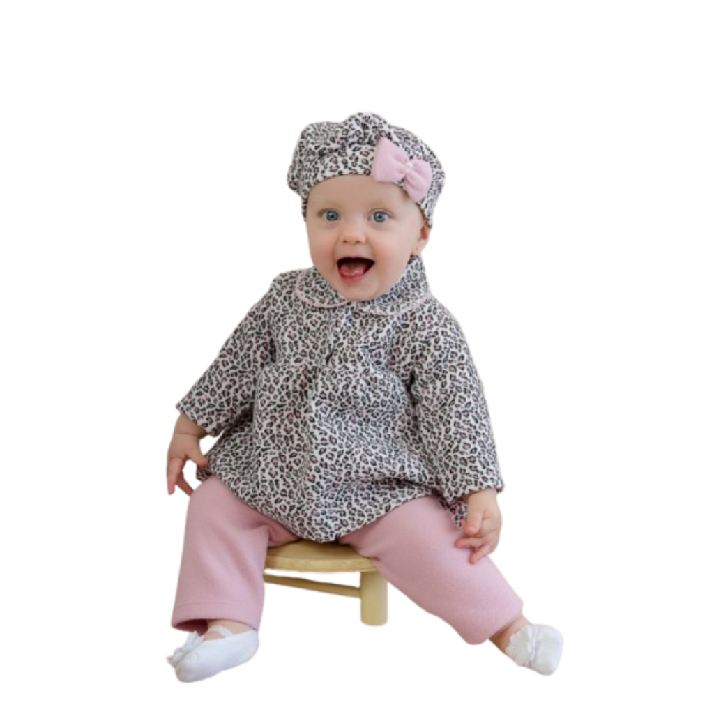 Conjunto Bebê Menina em Soft Estampa Oncinha Laço 3 Peças Casaco + Calça + Boina Inverno