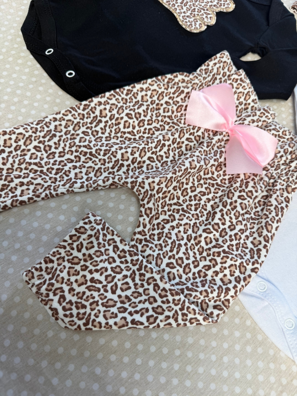 Conjunto Bebê Menina Algodâo Body Manga Longa Mijão Onça Faixa Kit 4 peças Baby